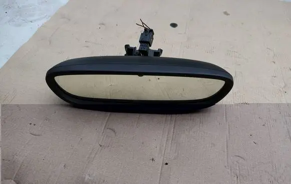 Rear view mirror (interior)