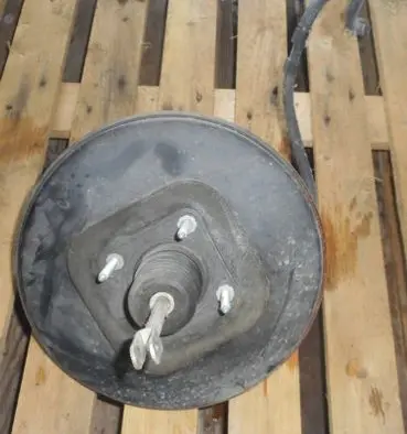 Renault Laguna III Brake booster 472100002R