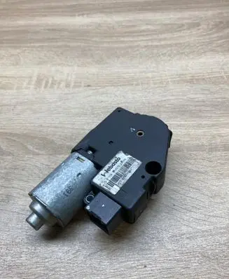 Infiniti FX Sunroof motor/actuator 1813019A N23V16