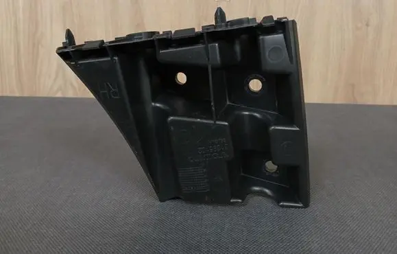 Volvo V40 Cross country Front bumper mounting bracket 31395102