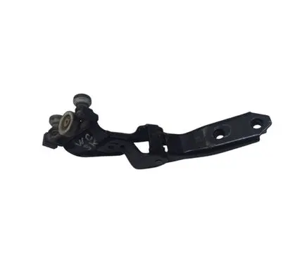Volkswagen Caddy Sliding door middle roller runner 2K0843335A