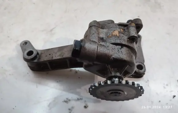 KIA Sorento Oil pump 