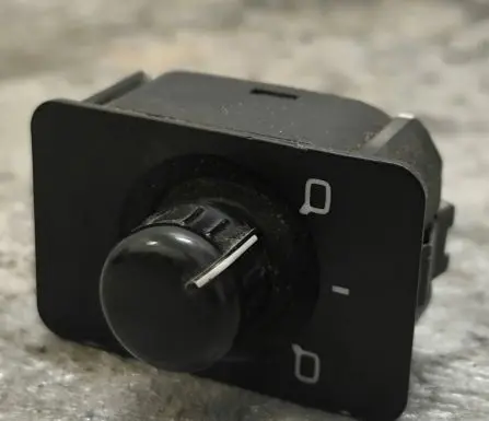 Audi A4 S4 B5 8D Wing mirror switch 4B0959551A