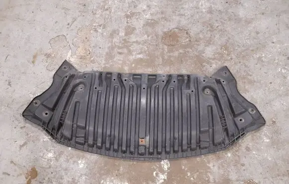 Mercedes-Benz E W212 Engine splash shield/under tray 2125200223 2125202123