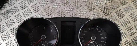 Volkswagen Golf VI Speedometer (instrument cluster) 5k0920960n