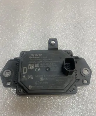 Toyota C-HR I Distronic sensor radar 88210F4070