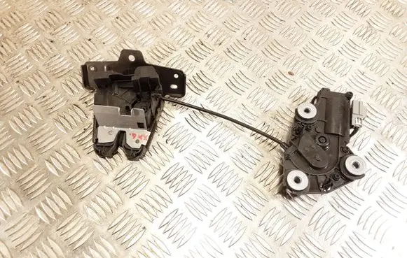 Volvo XC40 Tailgate/trunk/boot lock/catch/latch 32149889