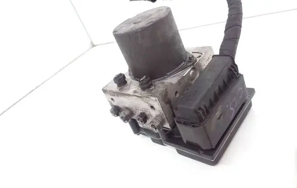 BMW 5 E60 E61 ABS Pump 6758743 0265234029 6766300