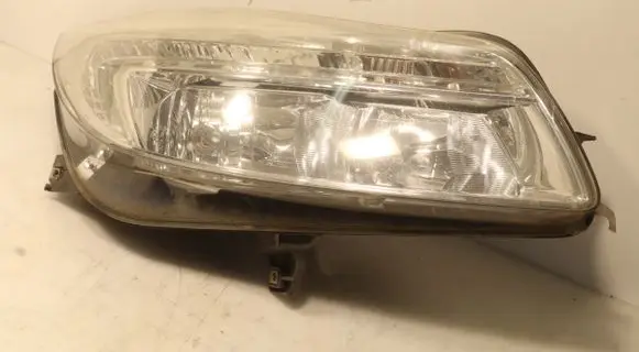 Opel Insignia A Headlight/headlamp 13226783
