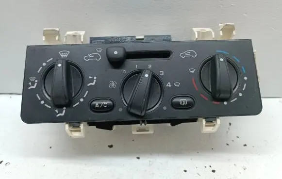 Citroen C3 Climate control unit F664479W 69300002