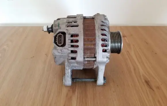 Nissan Juke I F15 Generator/alternator 231001KA1A A2TJ1291ZE