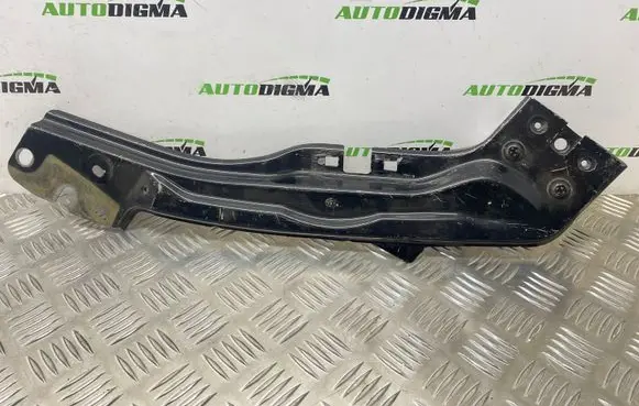 Headlight/headlamp mounting bracket