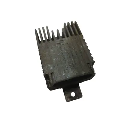 Mercedes-Benz A W168 Coolant fan relay A0275458032