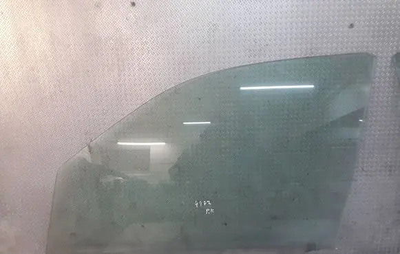 Mercedes-Benz ML W163 Front door window glass four-door 