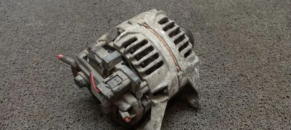 Iveco Daily 6th gen Generator/alternator 504087183 0124325122