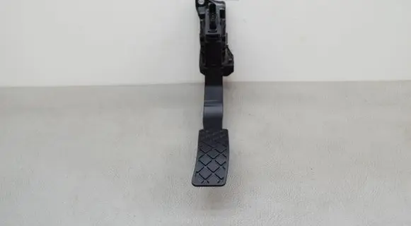 Audi Q5 SQ5 Accelerator throttle pedal 8W1723523A