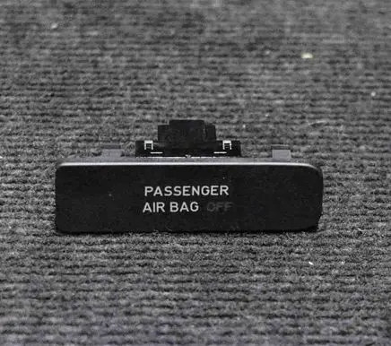 Volkswagen Tiguan Passenger airbag on/off switch 5M0919234B