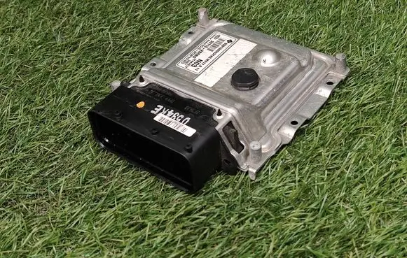 KIA Ceed Engine control unit/module 391102BRBD