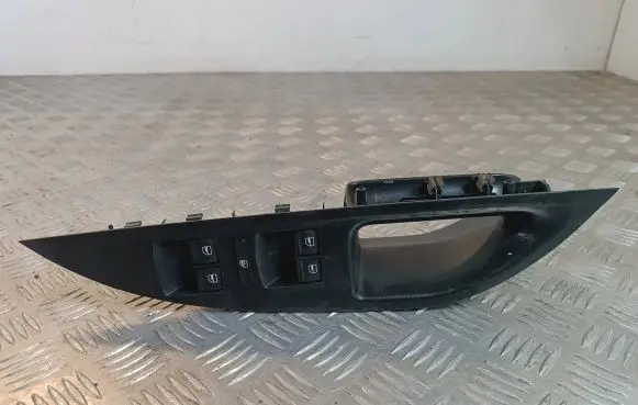 Seat Altea Electric window control switch 156022462 5P1867171A