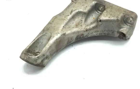 Maserati Quattroporte Engine mounting bracket 199851