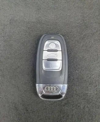 Audi A4 S4 B8 8K Ignition key/card 8K0959754H