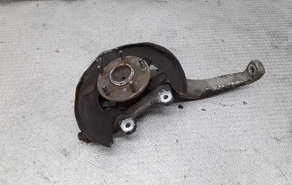 Lexus IS 220D-250-350 Front wheel hub spindle knuckle