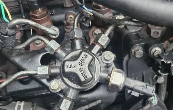 Ford Galaxy Fuel distributor 1S4Q9W276CB