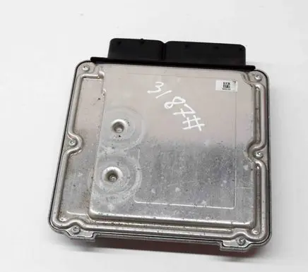Audi Q3 8U Engine control unit/module 1039S80385 04L907309AB