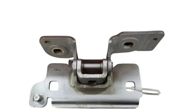 Peugeot 508 Tailgate/trunk/boot hinge 9687860480
