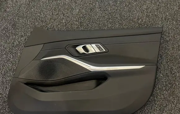 BMW 3 G20 G21 Front door card panel trim