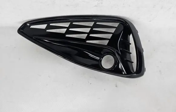 Hyundai i30 Front bumper lower grill 86563-G4510