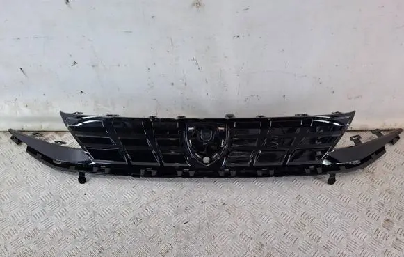 Peugeot Rifter Front grill 9856169080