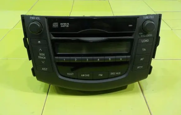 Toyota RAV 4 (XA30) Radio/CD/DVD/GPS head unit 18AB3