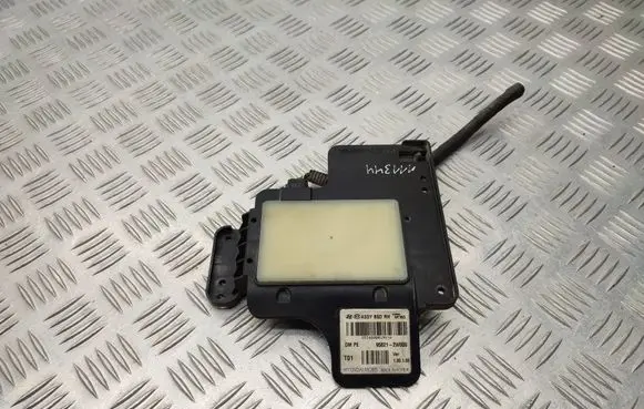 Hyundai Santa Fe Blind spot module 958212W000 2W95850000 2W95879200