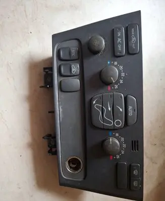 Volvo S60 Climate control unit 8691950 M6502200020 02W50E