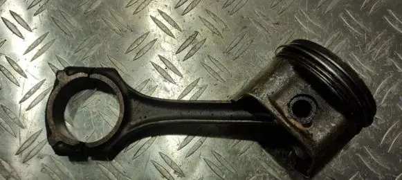 Mercedes-Benz A W168 Piston with connecting rod