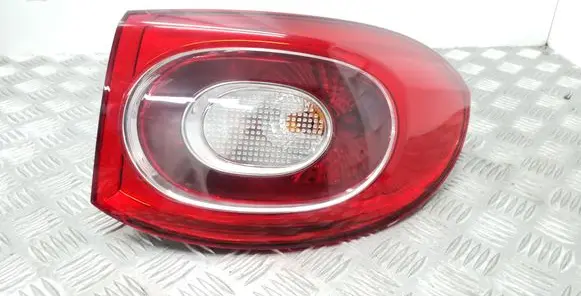 Volkswagen Tiguan Rear/tail lights 5N0945096F 5N0945258A
