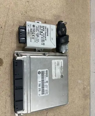 BMW 5 E39 Engine ECU kit and lock set 61356905666 7789376