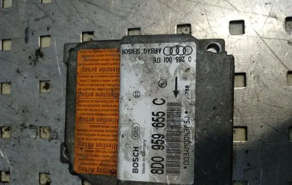 Audi A4 S4 B5 8D Airbag control unit/module 8D0959655C 0285001176