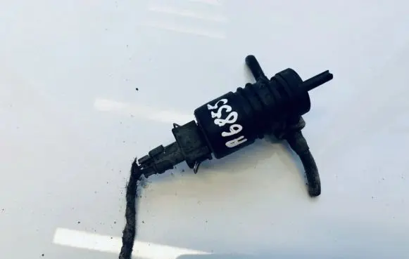 Opel Zafira A Windscreen/windshield washer pump 90505762
