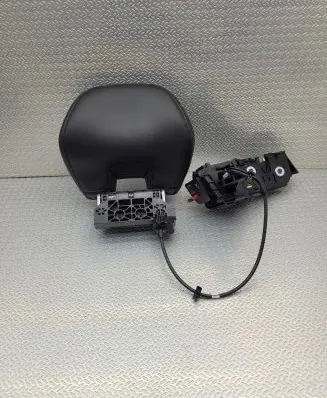 Volvo V40 Rear seat headrest 