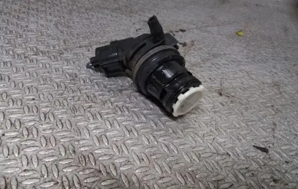 Windscreen/windshield washer pump