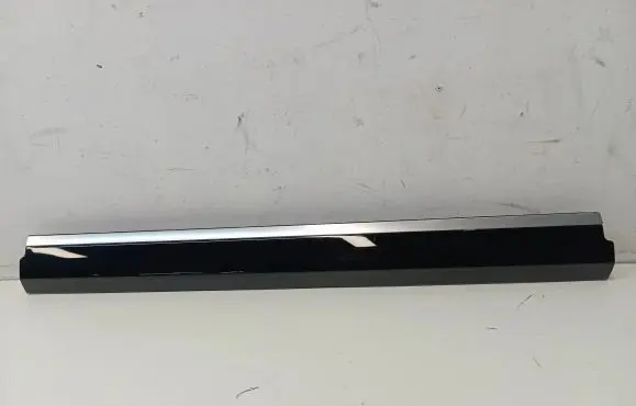Porsche Cayenne (92A) Dashboard glove box trim 7P5857222