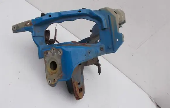 Opel Corsa C Headlight/headlamp mounting bracket 9196477