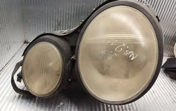 Mercedes-Benz E W210 Headlight/headlamp 21W1156