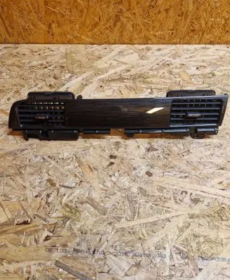Mitsubishi Outlander Dash center air vent grill 8055A055YA