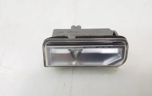 Lexus IS 220D-250-350 Number plate light 8169053010