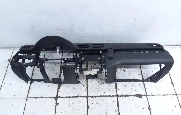 Volkswagen PASSAT B6 Dashboard 3C1857003TB 3C1857003