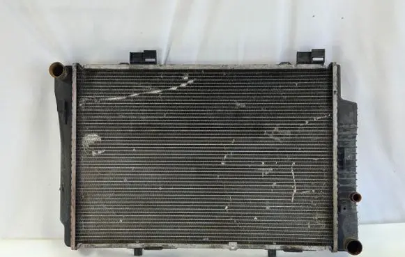 Mercedes-Benz SLK R170 Coolant radiator 2025003203