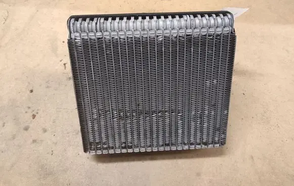 Peugeot 407 A/C cooling radiator (condenser)